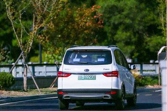 新能源汽车标准滞后（新能源汽车七座有哪些）-图2